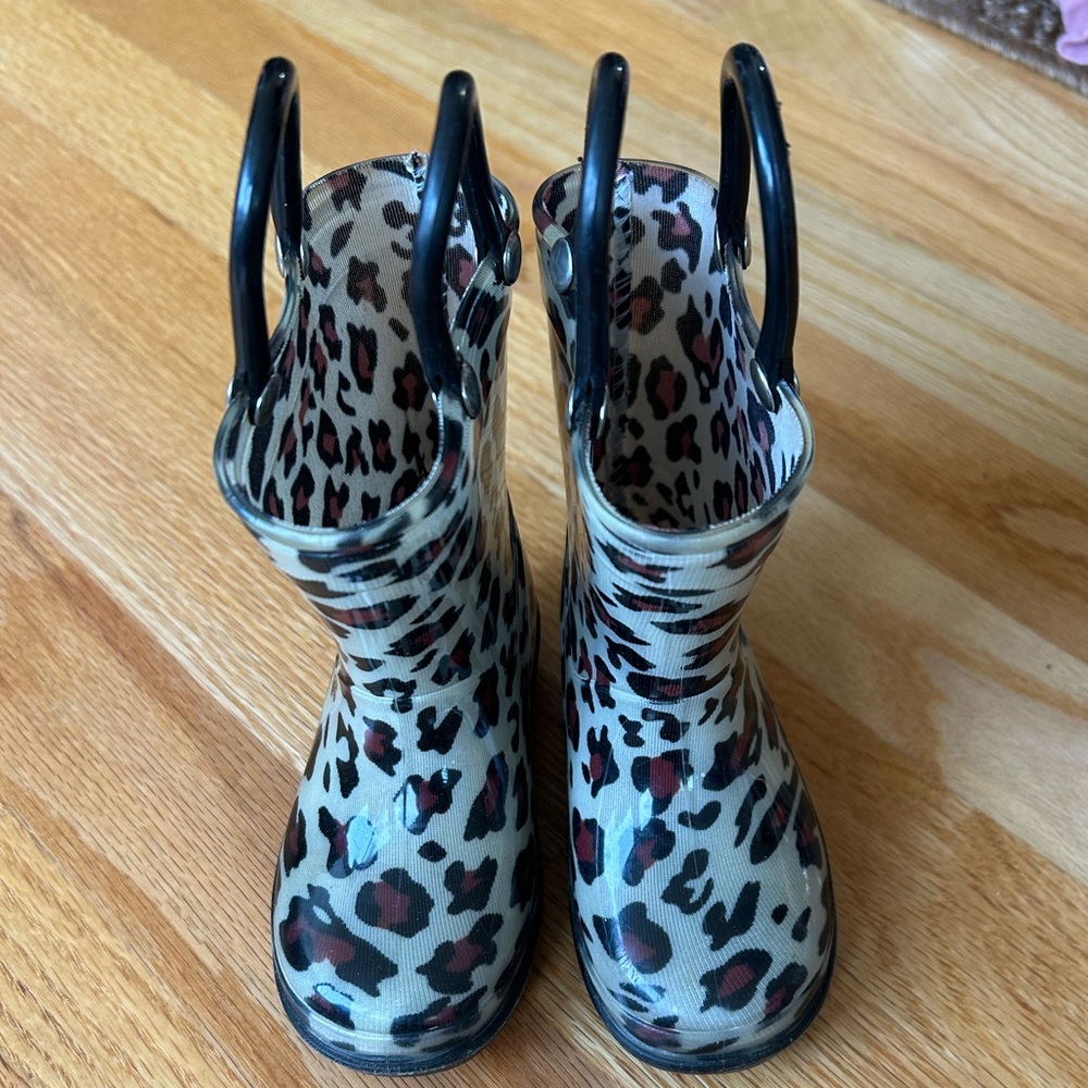 Leopard rainboots toddler size 5